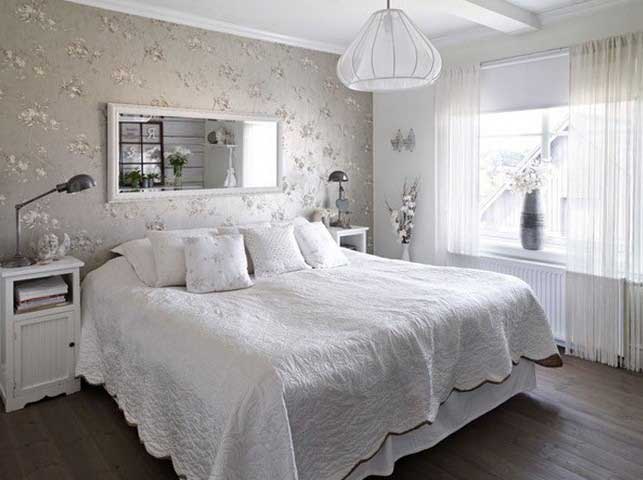 貼壁紙和刷漆的優(yōu)缺點(diǎn)