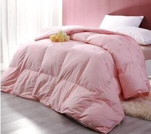 蠶絲被和羽絨被哪個(gè)好呢？