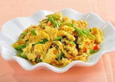 蓖麻油炒雞蛋有哪些功效？