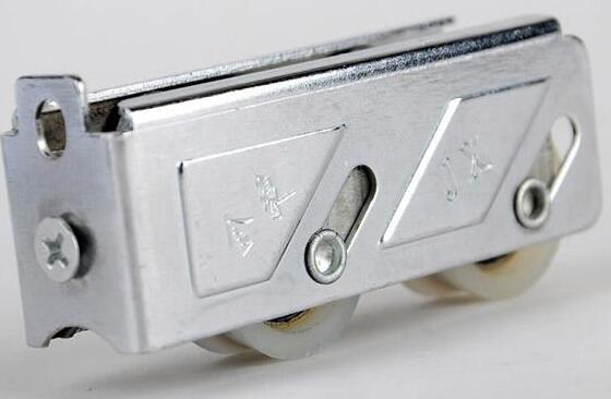 鋁合金門窗滑軌安裝