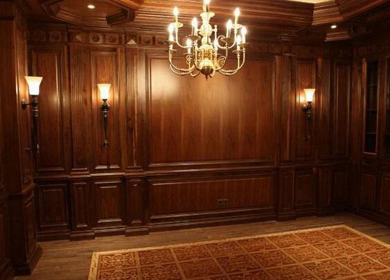 實(shí)木護(hù)墻板