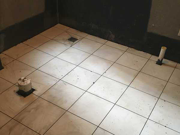 石家莊瓷磚鋪貼留縫