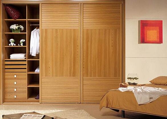 臥室衣柜價(jià)格一般多少錢(qián)?