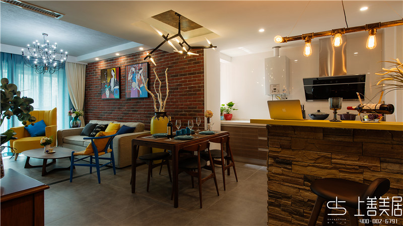 東巷小區(qū)80平混搭